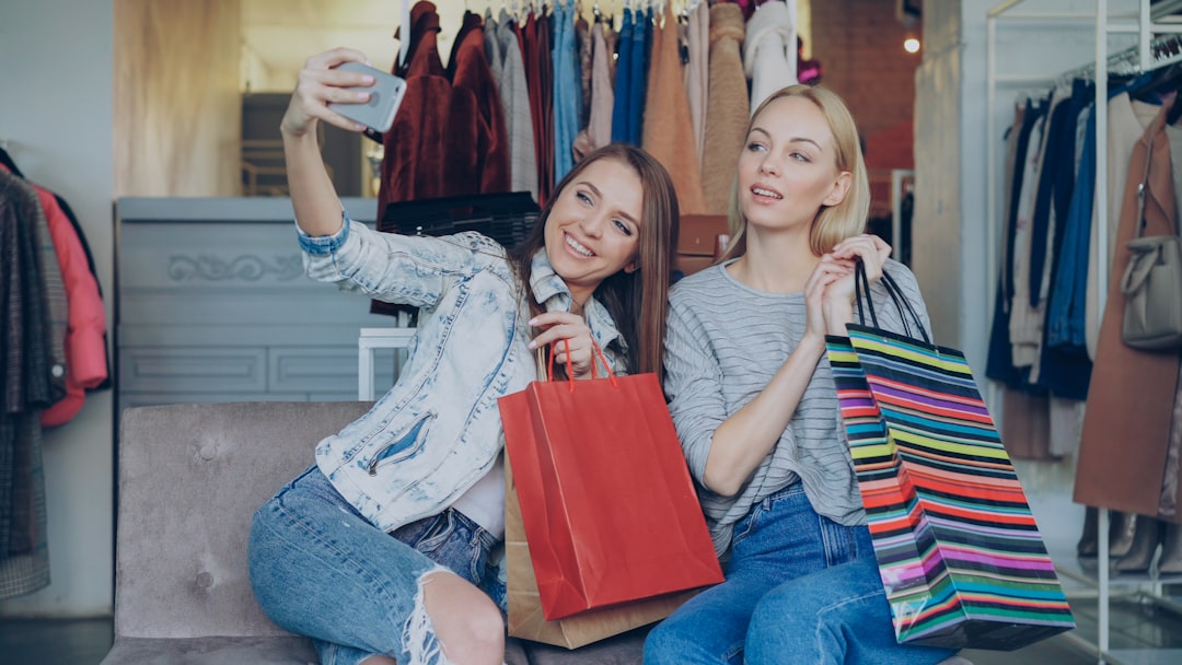Revolutionizing Online Shopping: How AI is Transforming Ecommerce