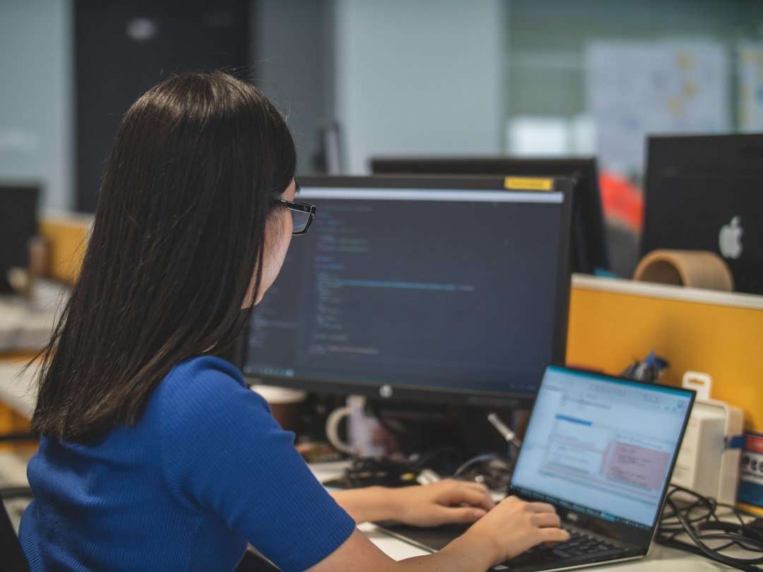 Title: Keep Your Apps Running Smoothly: The Ultimate Guide to Software Support & Maintenance